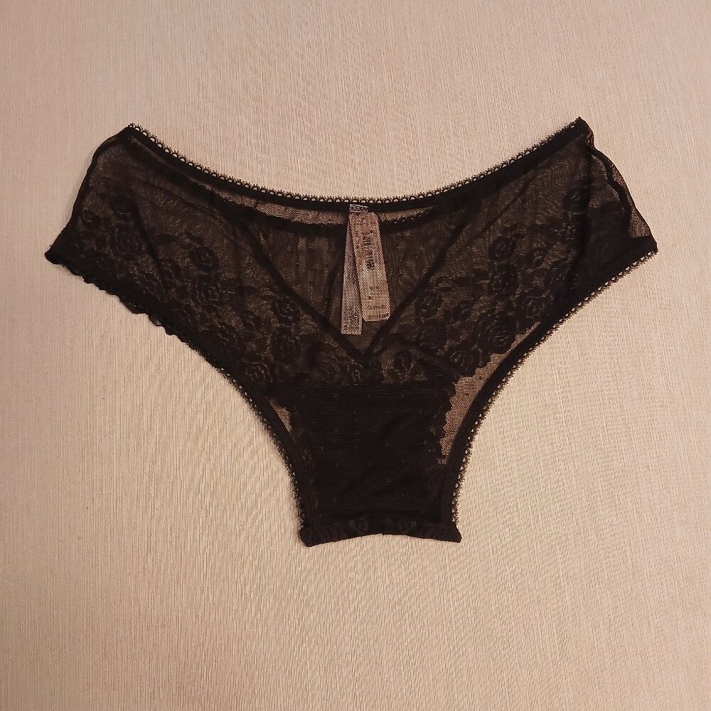 Victoria's Secret Cheeky Underwear - Picture 6 of 6